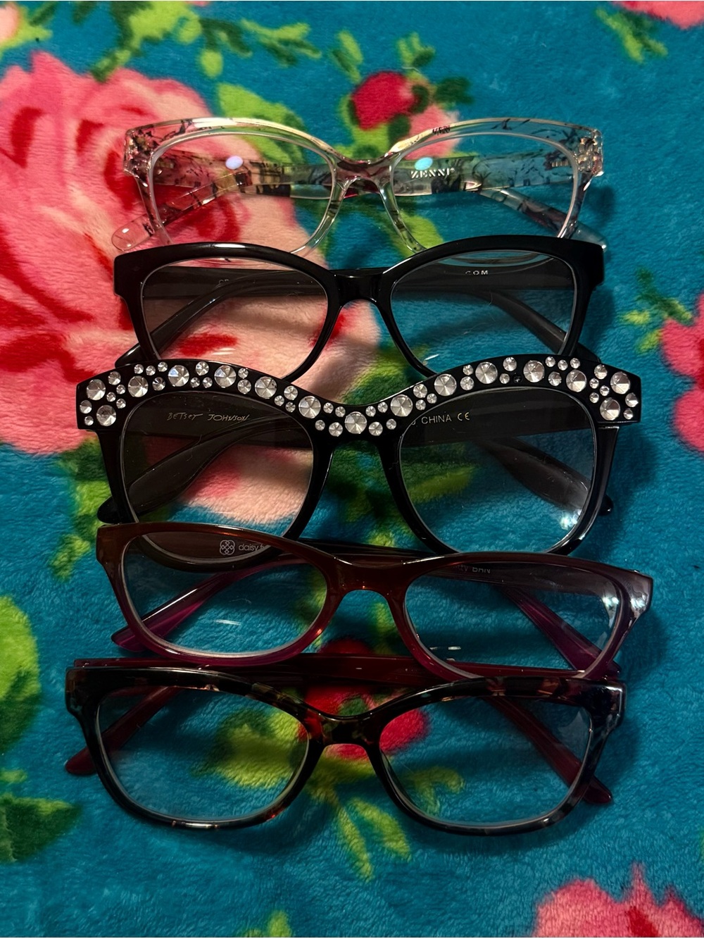 Lot/Bundle of 5 reading glasses PLEASE READ DESCRIPTION